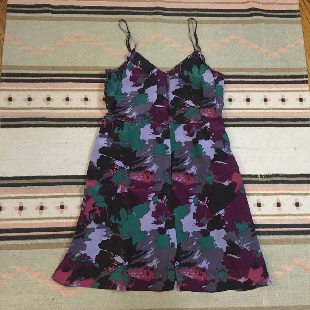 Ecote small mini dress watercolor black purple ruffles buttons 100% Silk